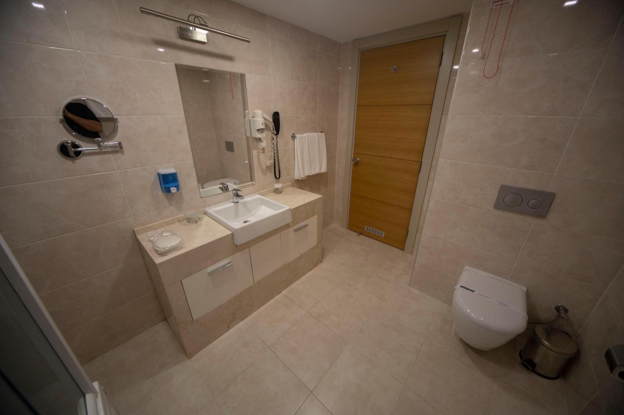 Grand Itimat Hotel Денизли Екстериор снимка