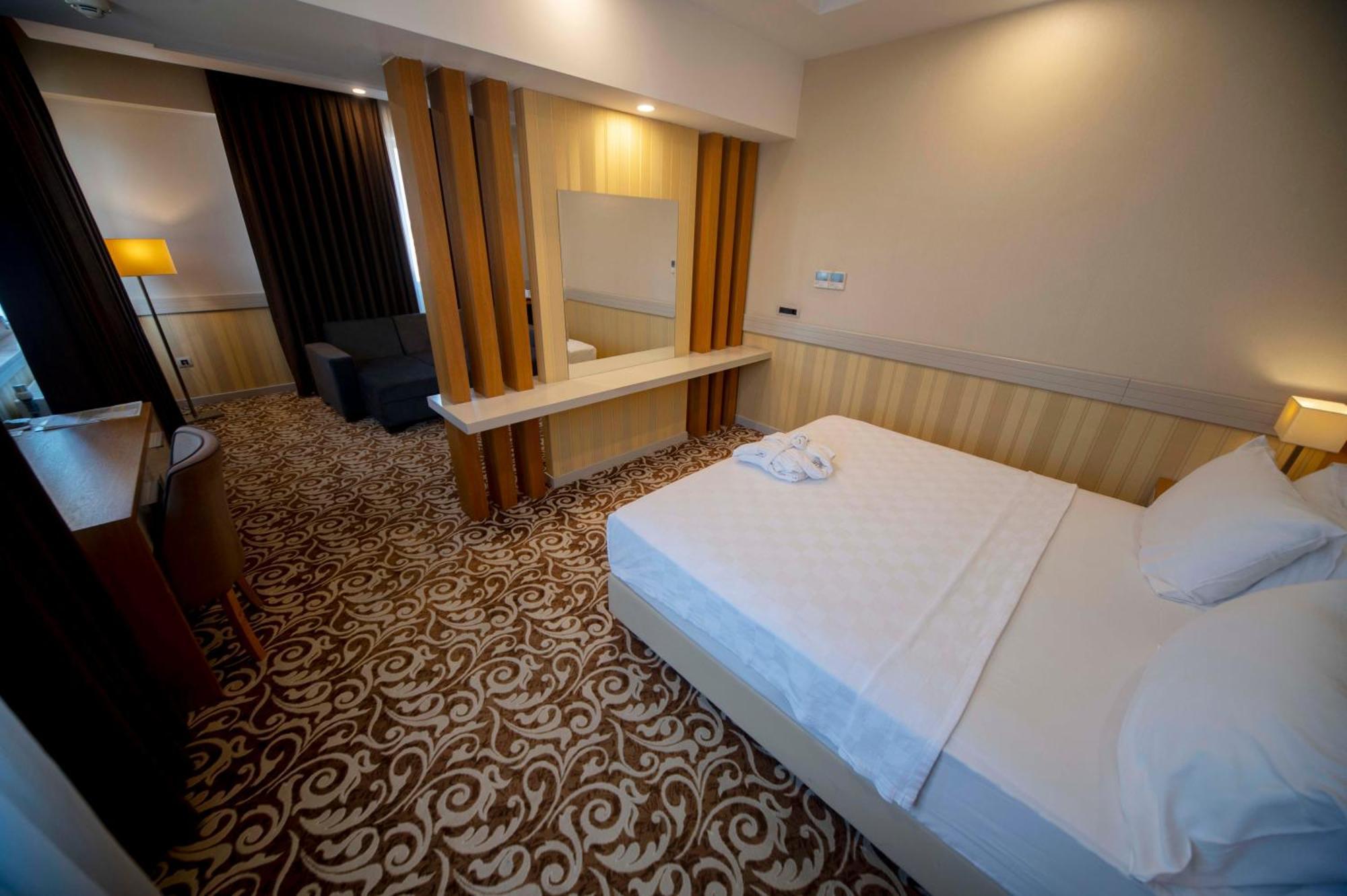 Grand Itimat Hotel Денизли Екстериор снимка